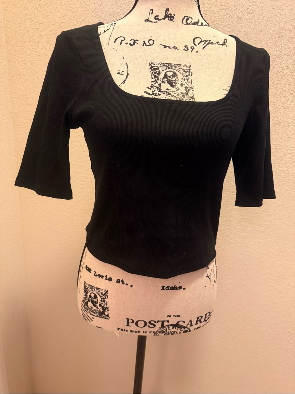 Sanctuary Black Square-Neck Ribbed Crop Top